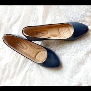 Modare Navy Blue Leather Low Heel Pumps